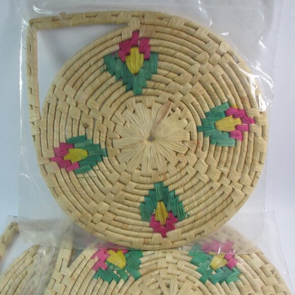 A set of three woven trivets great gift NWOT - Picture 1 of 6